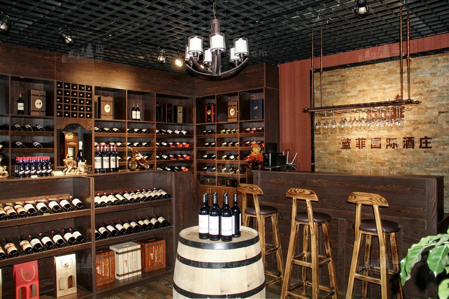開紅酒專賣店怎么經(jīng)營(yíng)